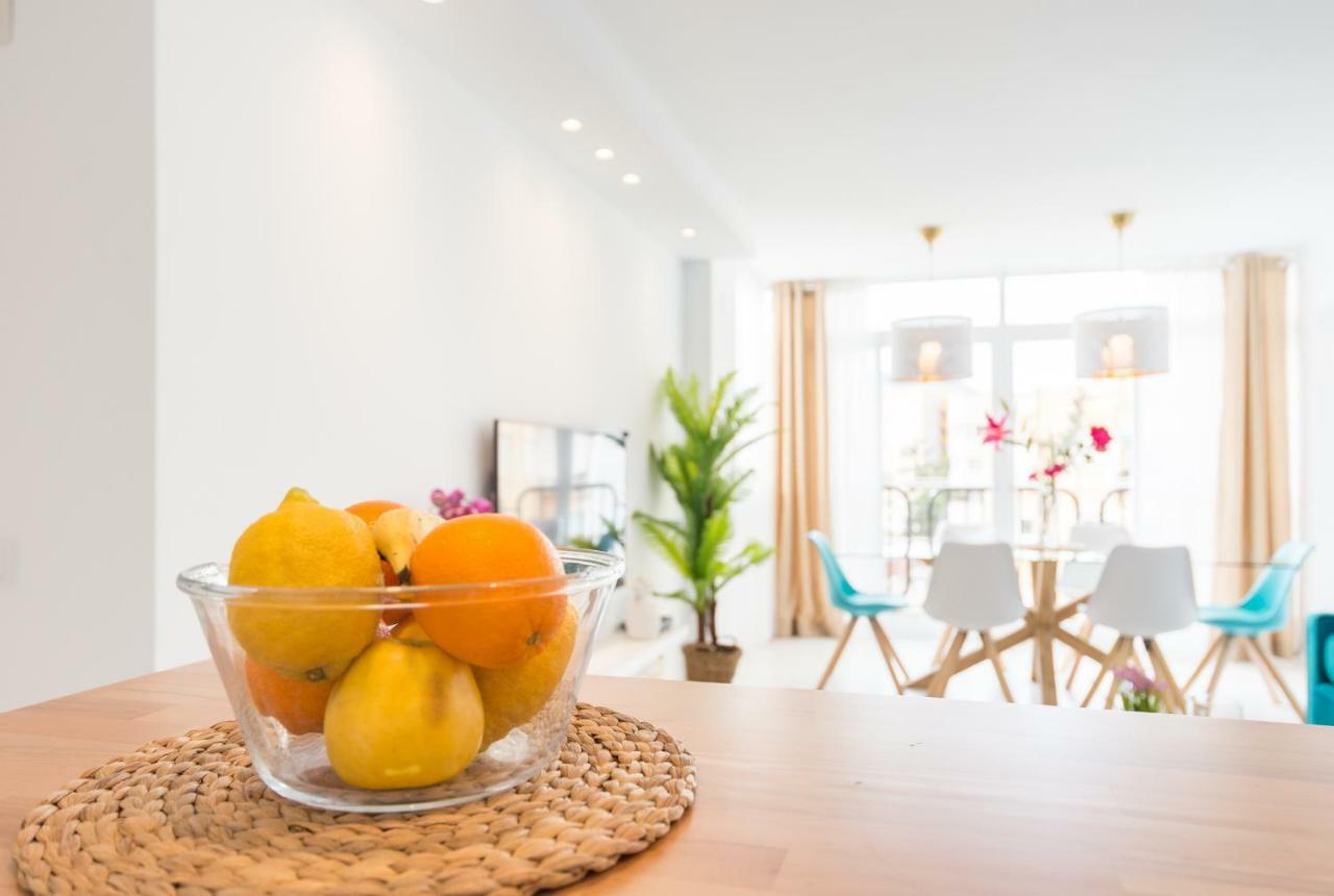 Stunning Spacious City Apartment With Free Parking Málaga Esterno foto