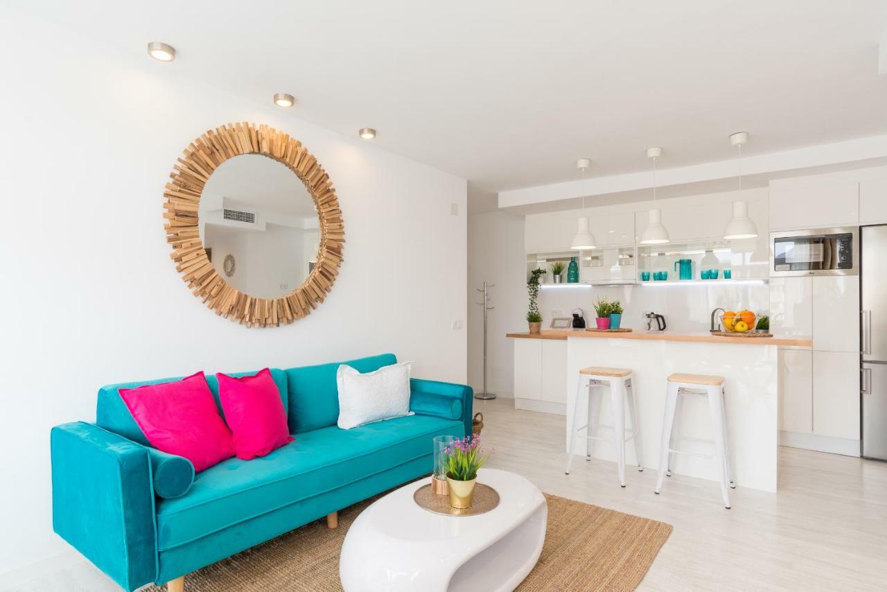 Stunning Spacious City Apartment With Free Parking Málaga Esterno foto