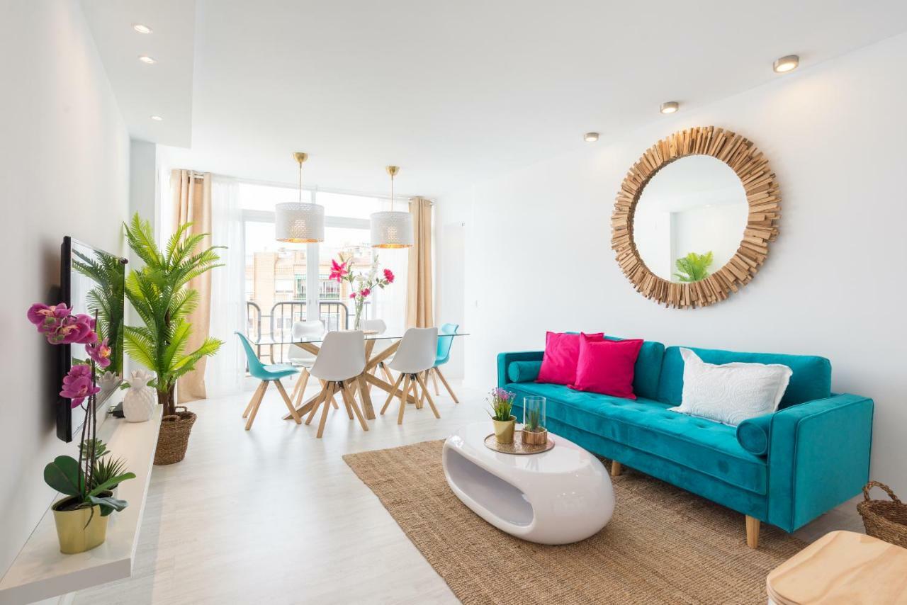 Stunning Spacious City Apartment With Free Parking Málaga Esterno foto