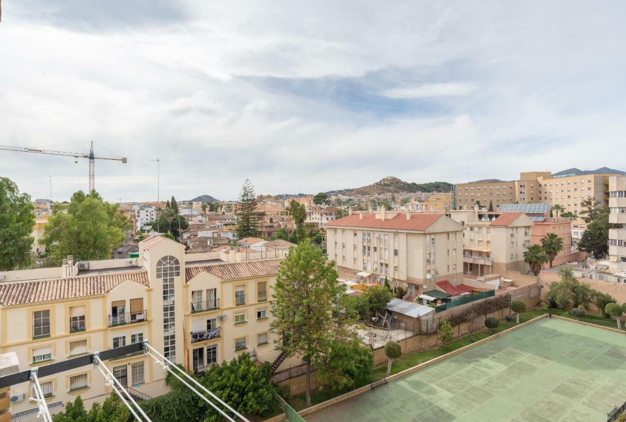 Stunning Spacious City Apartment With Free Parking Málaga Esterno foto