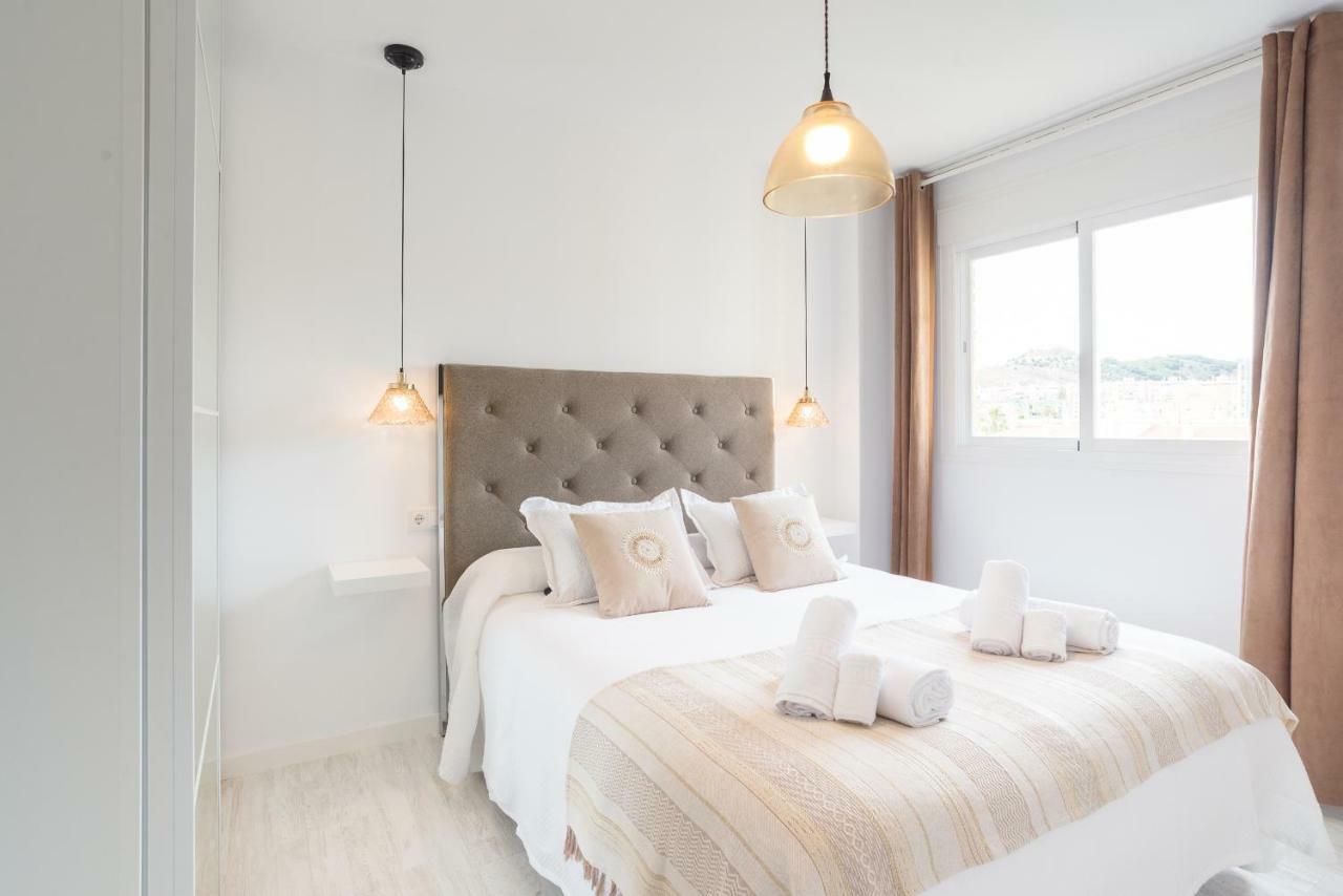 Stunning Spacious City Apartment With Free Parking Málaga Esterno foto